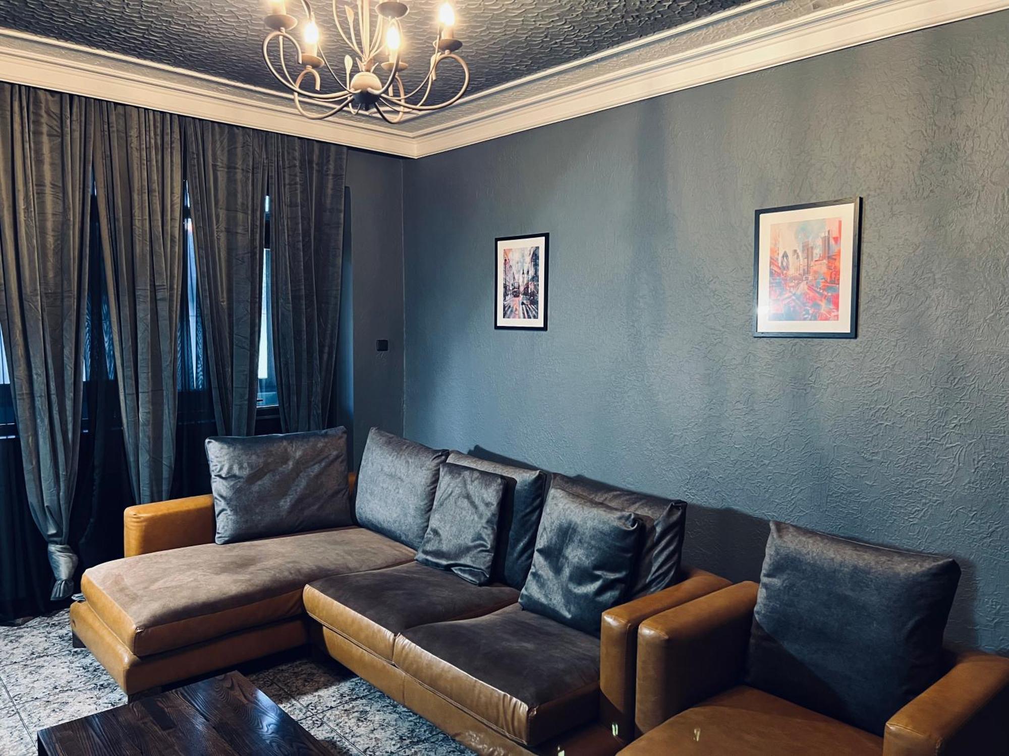 Central Apartment Black Cat Karlovo Esterno foto